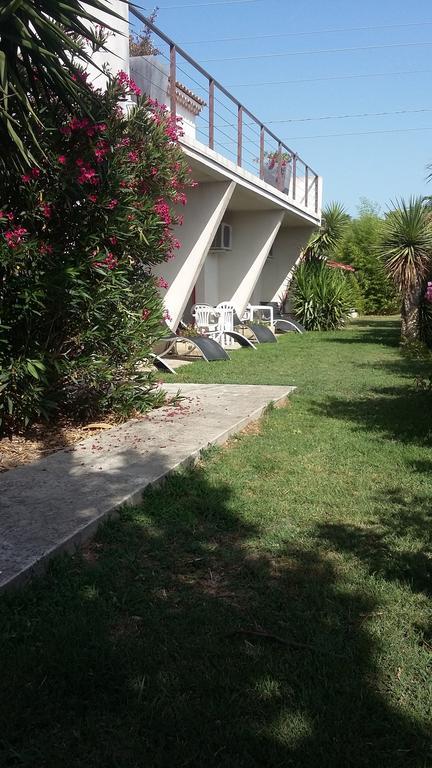 Appart'Hotel Et Chambres Essentiel Spa Arlés Exterior foto