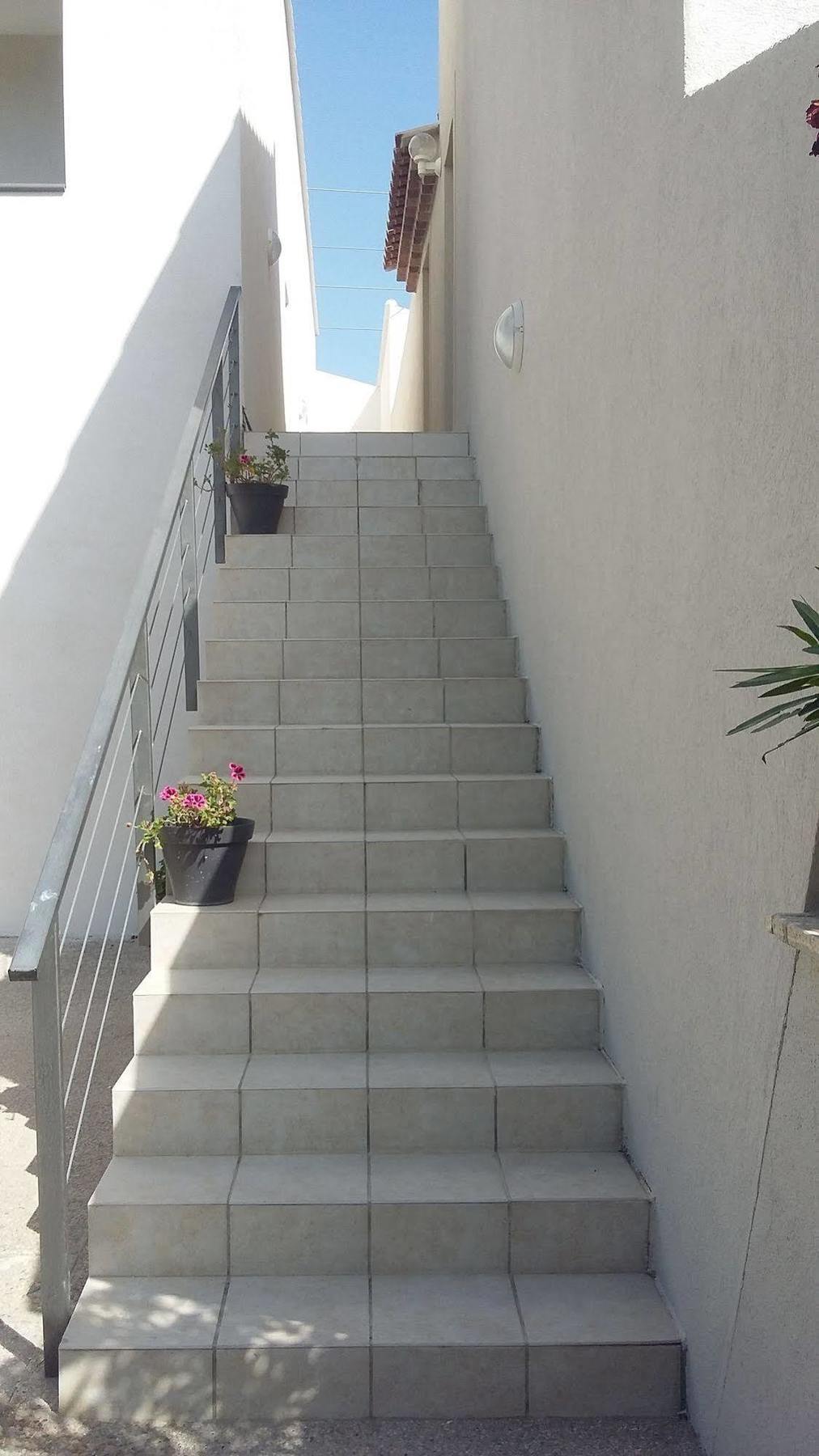 Appart'Hotel Et Chambres Essentiel Spa Arlés Exterior foto
